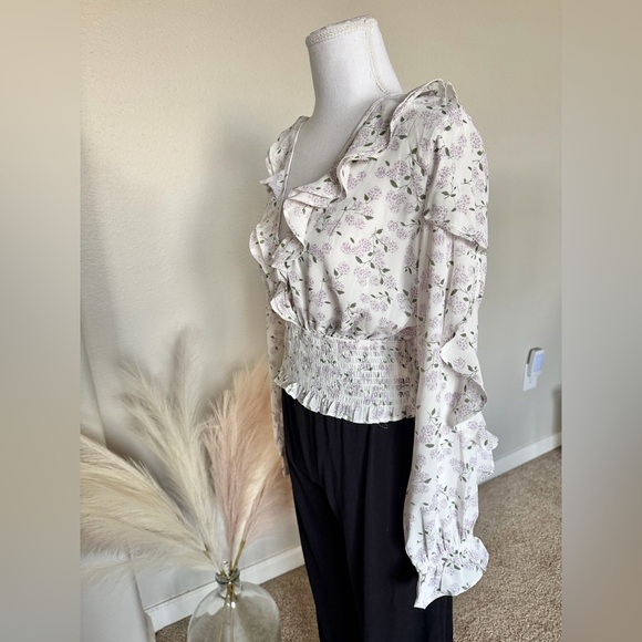 NWT - Floral Ruffle Smocked Crop Blouse - Picture 4 of 13